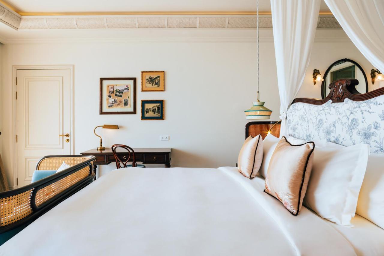 Hotel Perle D'Orient Cat Ba - Mgallery Chan Chau Bagian luar foto A bedroom at the hotel
