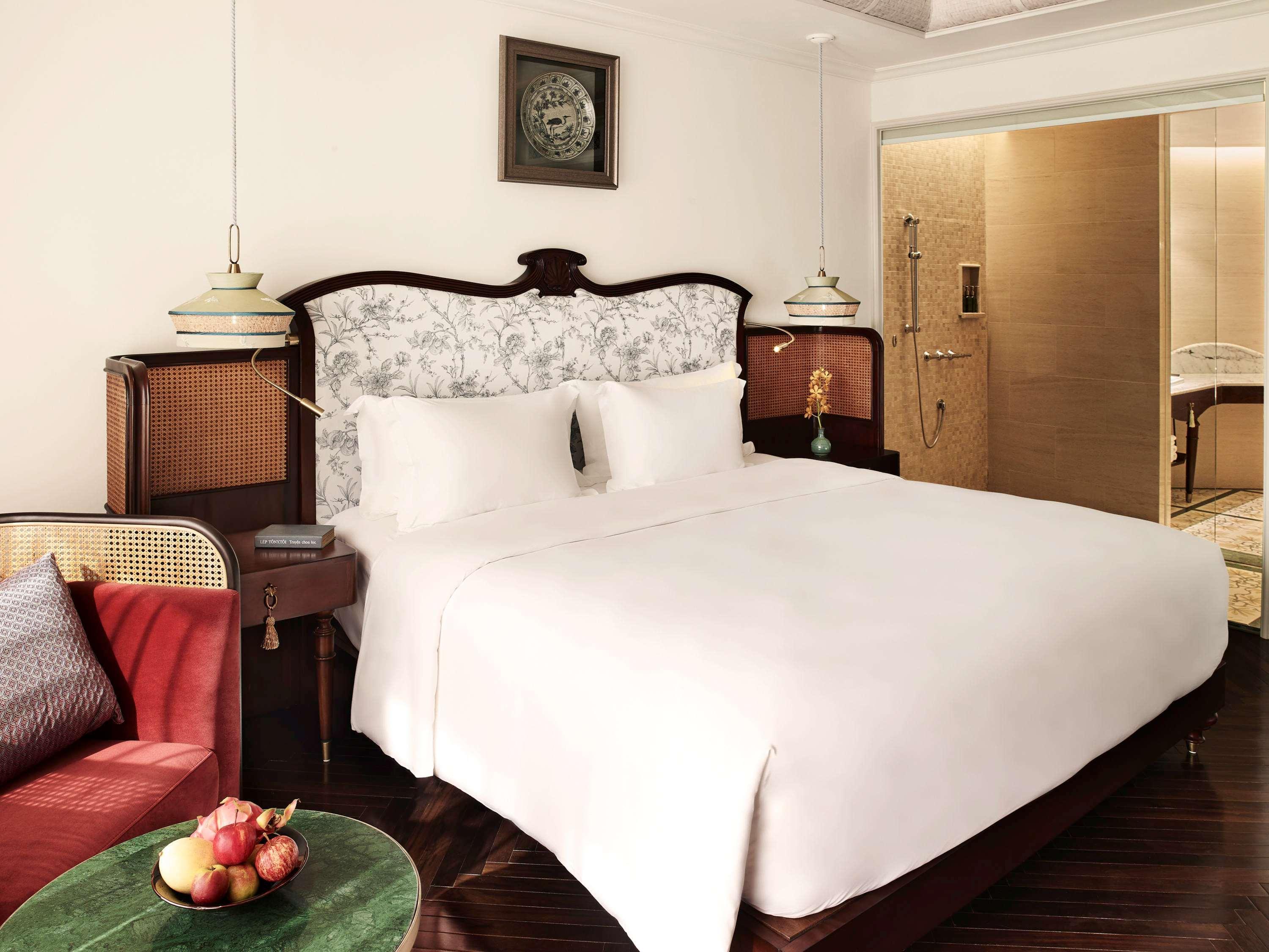 Hotel Perle D'Orient Cat Ba - Mgallery Chan Chau Bagian luar foto A bedroom at the hotel