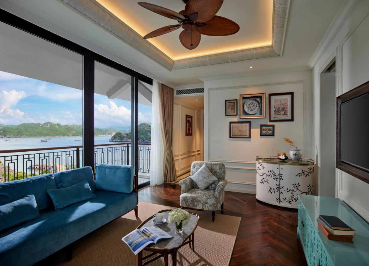Hotel Perle D'Orient Cat Ba - Mgallery Chan Chau Bagian luar foto A living room at The Westin Nanjing