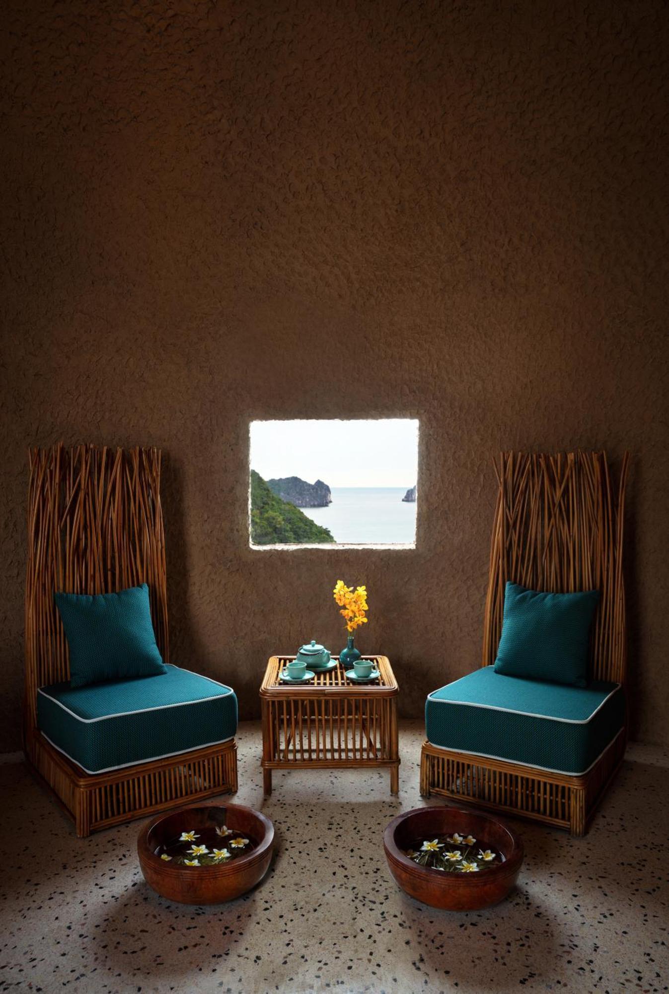 Hotel Perle D'Orient Cat Ba - Mgallery Chan Chau Bagian luar foto Interior of a suite